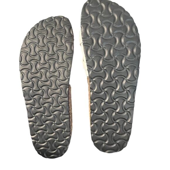 Epic Step Fiorella Chain Slide Size 8 - Picture 3 of 4